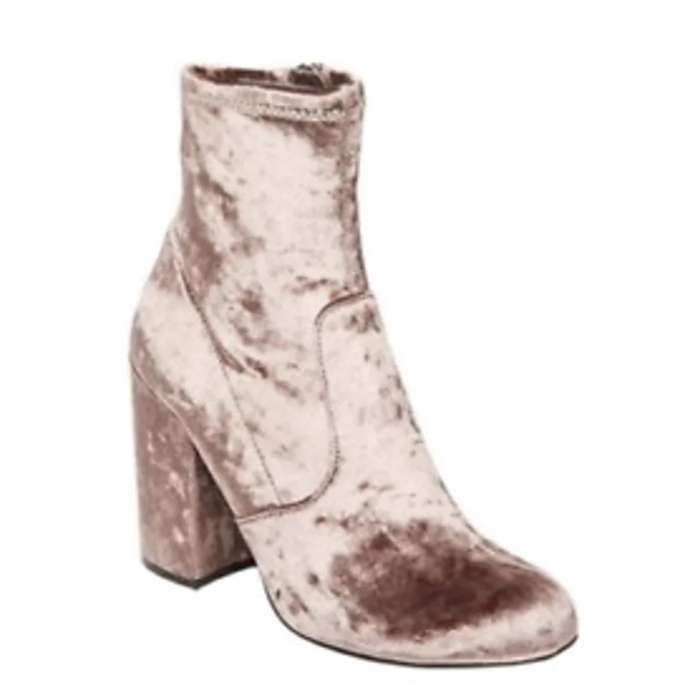 Steve Madden Gaze 8.5 Mushroom Velvet Beige Brown Taupe Ankle Boots Booties NEW